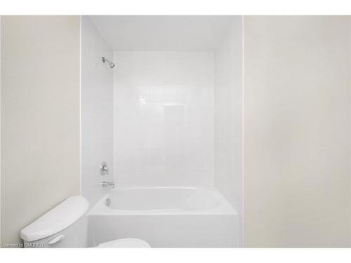 115-1565 Rose Way, Milton, ON - Indoor Photo Showing Bathroom