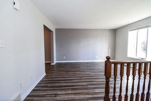 5716 Deerbrook Street, Niagara Falls, ON - Indoor Photo Showing Other Room