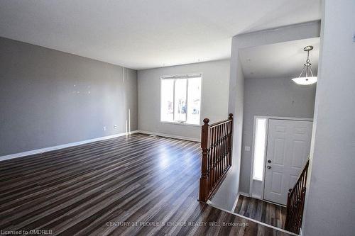 5716 Deerbrook Street, Niagara Falls, ON - Indoor Photo Showing Other Room