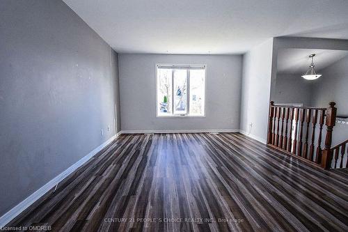 5716 Deerbrook Street, Niagara Falls, ON - Indoor Photo Showing Other Room