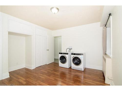 2-145 Victoria Avenue S, Hamilton, ON - Indoor Photo Showing Laundry Room