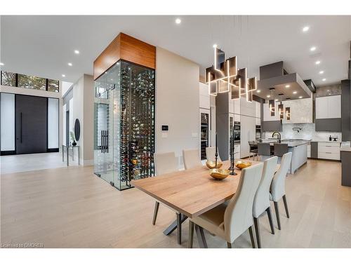 112 Elton Park Road, Oakville, ON - Indoor Photo Showing Dining Room