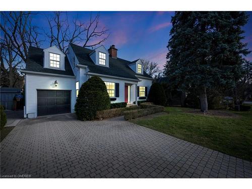 883 Forest Glen Avenue, Burlington, ON - Outdoor With Facade