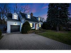 883 Forest Glen Avenue  Burlington, ON L7T 2L1