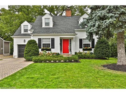 883 Forest Glen Avenue, Burlington, ON - Outdoor With Facade