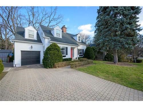 883 Forest Glen Avenue, Burlington, ON - Outdoor With Facade