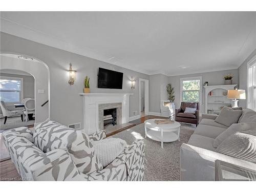 883 Forest Glen Avenue, Burlington, ON - Indoor Photo Showing Living Room With Fireplace