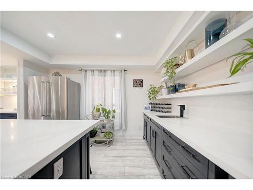 151 Torrance Woods, Brampton, ON - Indoor Photo Showing Kitchen