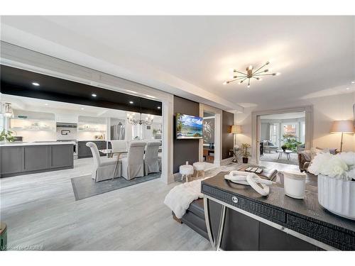 151 Torrance Woods, Brampton, ON - Indoor Photo Showing Kitchen