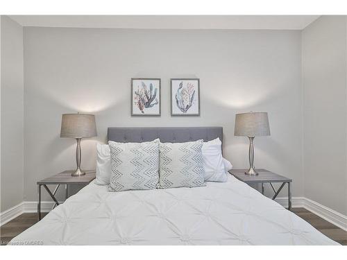 172 Sanatorium Road, Hamilton, ON - Indoor Photo Showing Bedroom