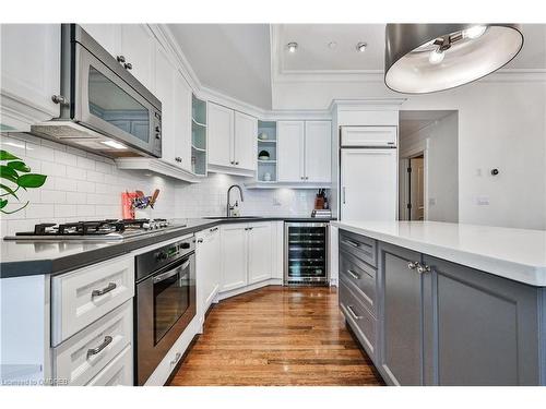 5-32 Gothic Avenue, Toronto, ON - Indoor Photo Showing Kitchen With Upgraded Kitchen