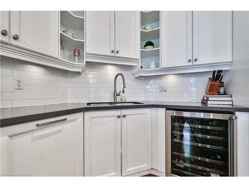 5-32 Gothic Avenue, Toronto, ON - Indoor Photo Showing Kitchen