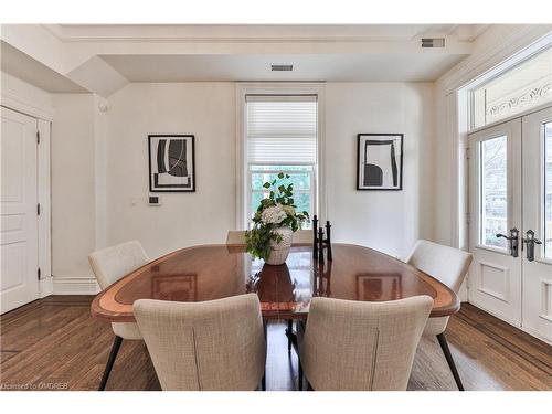 5-32 Gothic Avenue, Toronto, ON - Indoor Photo Showing Dining Room