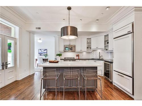 5-32 Gothic Avenue, Toronto, ON - Indoor Photo Showing Kitchen With Upgraded Kitchen