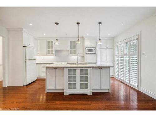 172 River Oaks Boulevard E, Oakville, ON - Indoor Photo Showing Kitchen