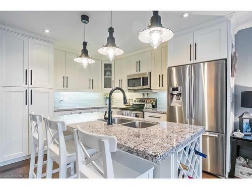 24 Willis Drive, Brampton, ON - Indoor Photo Showing Kitchen With Stainless Steel Kitchen With Double Sink With Upgraded Kitchen