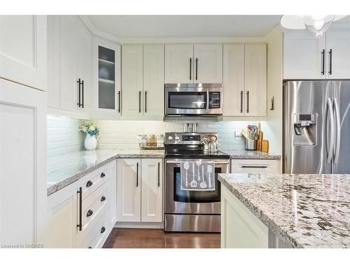 24 Willis Drive, Brampton, ON - Indoor Photo Showing Kitchen With Stainless Steel Kitchen With Upgraded Kitchen