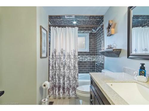 24 Willis Drive, Brampton, ON - Indoor Photo Showing Bathroom