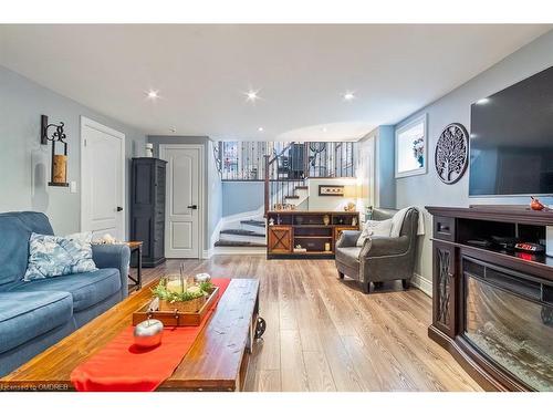 24 Willis Drive, Brampton, ON - Indoor Photo Showing Living Room