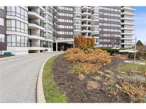 901-1333 Bloor Street, Mississauga, ON - Outdoor With Facade