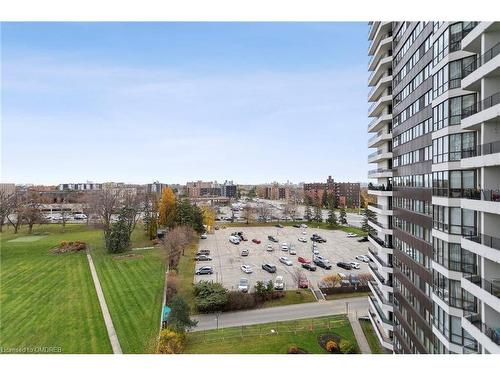 901-1333 Bloor Street, Mississauga, ON - Outdoor With View