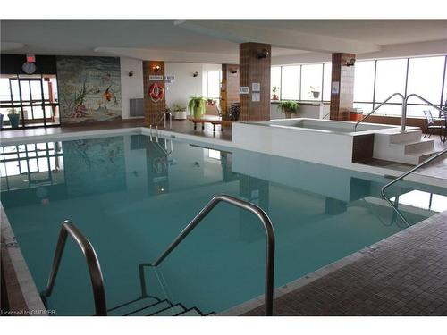 901-1333 Bloor Street, Mississauga, ON - Indoor Photo Showing Other Room With In Ground Pool