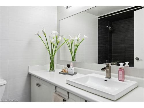 901-1333 Bloor Street, Mississauga, ON - Indoor Photo Showing Bathroom