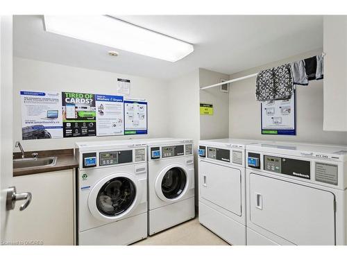 901-1333 Bloor Street, Mississauga, ON - Indoor Photo Showing Laundry Room