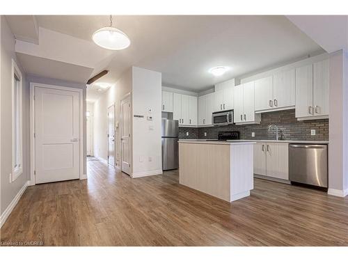 25-30 Times Square Blvd, Hamilton, ON - Indoor Photo Showing Kitchen With Stainless Steel Kitchen