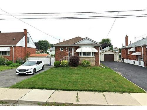 208 East 32Nd Street, Hamilton, ON - Outdoor With Facade