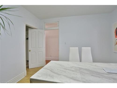 127 Duke St E Street, Kitchener, ON - Indoor Photo Showing Bedroom