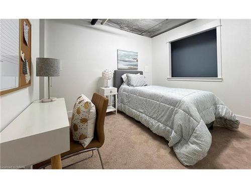 1-17 Peter Street, Kitchener, ON - Indoor Photo Showing Bedroom