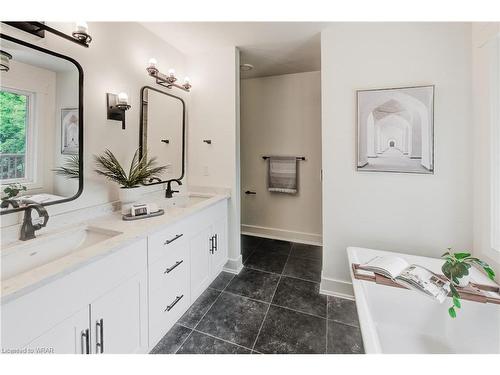 514 Lambton Street W, Durham, ON - Indoor Photo Showing Bathroom