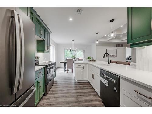 514 Lambton Street W, Durham, ON - Indoor Photo Showing Kitchen With Upgraded Kitchen