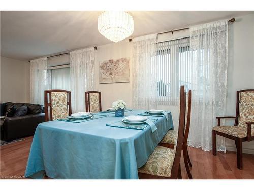421 Franklin Street N, Kitchener, ON - Indoor Photo Showing Dining Room