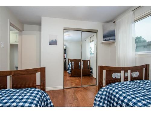 421 Franklin Street N, Kitchener, ON - Indoor Photo Showing Bedroom