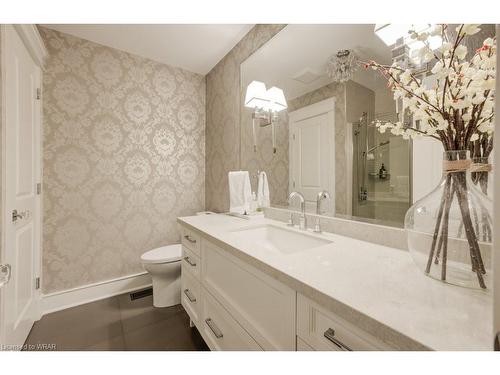 988 Stonebrook Road, Cambridge, ON - Indoor Photo Showing Bathroom