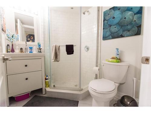 40-42 Blenheim Road, Cambridge, ON - Indoor Photo Showing Bathroom