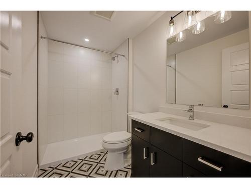 320 Rogers Road, Listowel, ON - Indoor Photo Showing Bathroom
