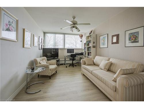 205-24 Midland Drive, Kitchener, ON - Indoor Photo Showing Living Room