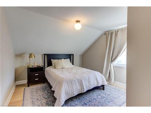 137 Elgin Street South Street S, Mount Forest, ON - Indoor Photo Showing Bedroom