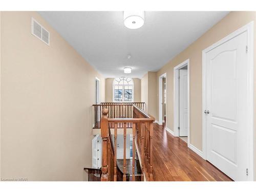 906 Fung Place, Kitchener, ON - Indoor Photo Showing Bathroom