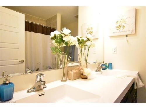510 Blair Creek Drive, Kitchener, ON - Indoor Photo Showing Bathroom