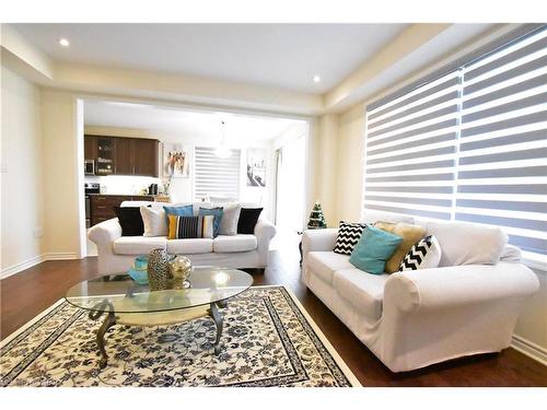 510 Blair Creek Drive, Kitchener, ON - Indoor Photo Showing Living Room