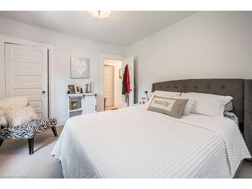 234 Herbert Street, Waterloo, ON - Indoor Photo Showing Bedroom