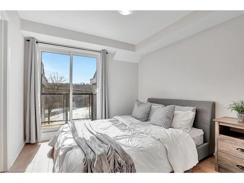 31-2 Willow Street, Paris, ON - Indoor Photo Showing Bedroom