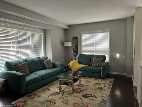 136 Bailey Drive, Cambridge, ON - Indoor Photo Showing Living Room