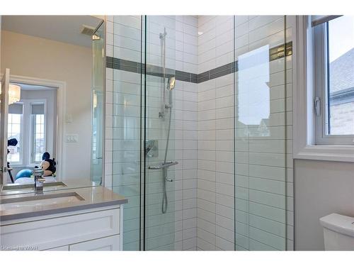 263 Chestnut Ridge, Waterloo, ON - Indoor Photo Showing Bathroom