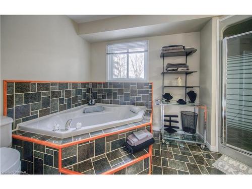 26 Graber Place, Kitchener, ON - Indoor Photo Showing Bathroom