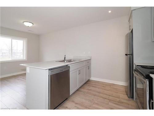 24 Edgewood Drive, Kitchener, ON - Indoor Photo Showing Kitchen With Double Sink